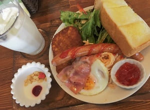 バランスのよい朝食を